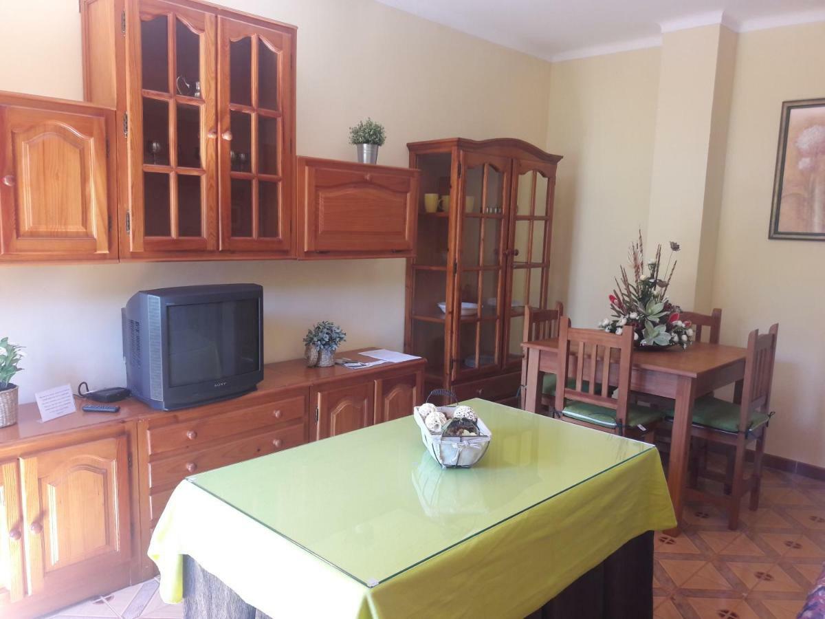 Apartamentos Vista La Maroma Viñuela Kültér fotó