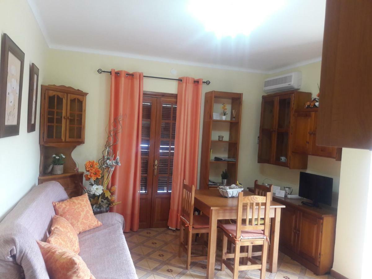 Apartamentos Vista La Maroma Viñuela Kültér fotó